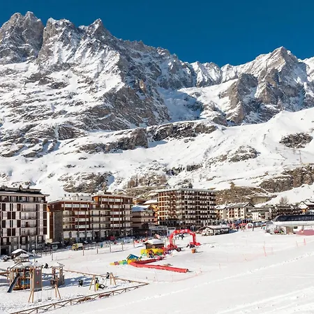 Hellochalet Trackside House - Ski-in Ski-out On The Cretaz Slopes Apartman Breuil-Cervinia