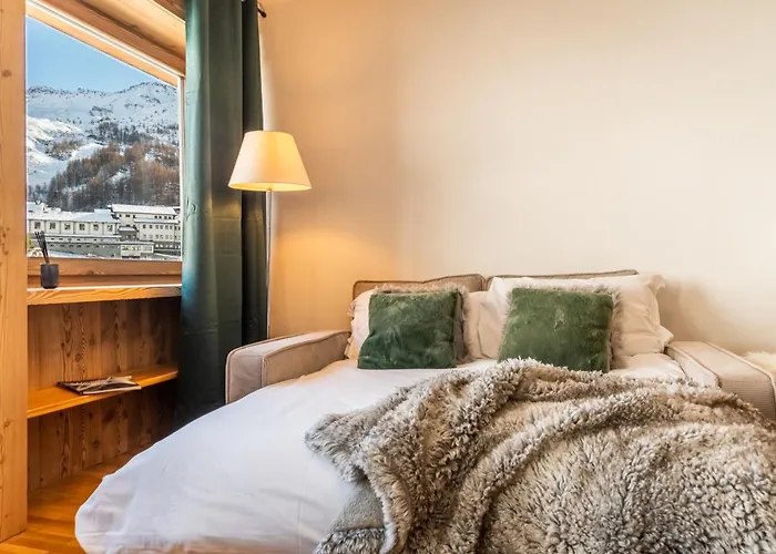 Hellochalet Trackside House - Ski-in Ski-out On The Cretaz Slopes Apartman