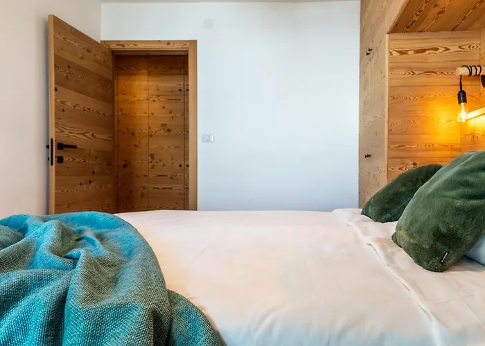 Hellochalet Trackside House - Ski-in Ski-out On The Cretaz Slopes Apartman *