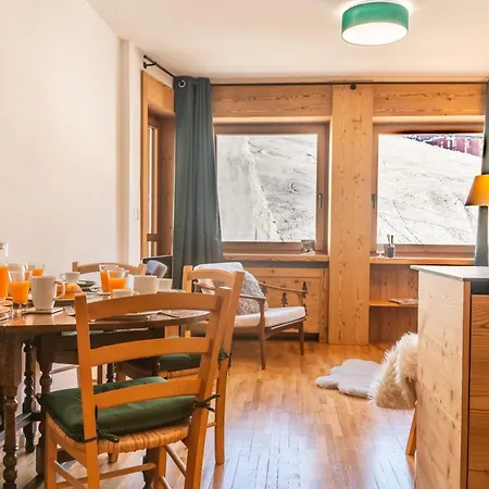 Hellochalet Trackside House - Ski-in Ski-out On The Cretaz Slopes Daire