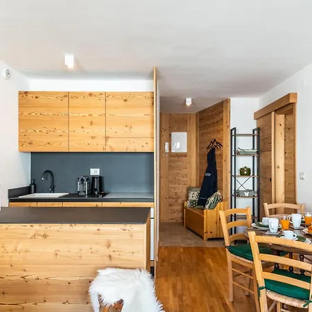 Daire Hellochalet Trackside House - Ski-in Ski-out On The Cretaz Slopes *