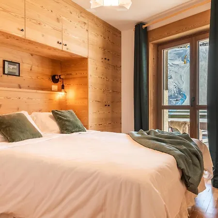 Daire Hellochalet Trackside House - Ski-in Ski-out On The Cretaz Slopes