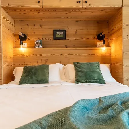 Hellochalet Trackside House - Ski-in Ski-out On The Cretaz Slopes Breuil-Cervinia