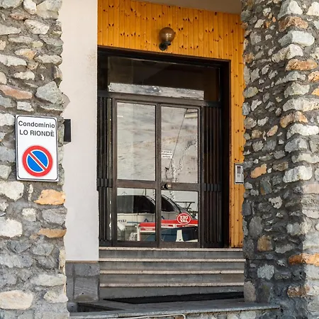 Hellochalet Trackside House - Ski-in Ski-out On The Cretaz Slopes * Breuil-Cervinia