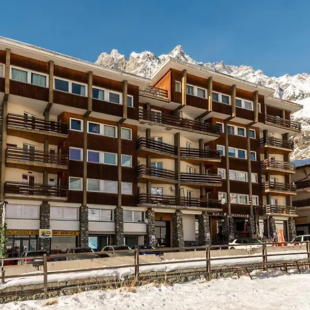 Hellochalet Trackside House - Ski-in Ski-out On The Cretaz Slopes Breuil-Cervinia