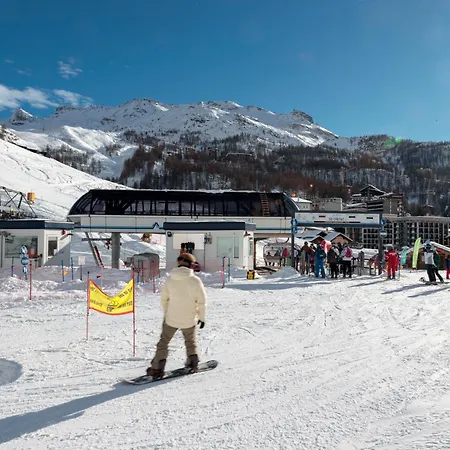 Hellochalet Trackside House - Ski-in Ski-out On The Cretaz Slopes * بيريوِل تْشيرفينيا