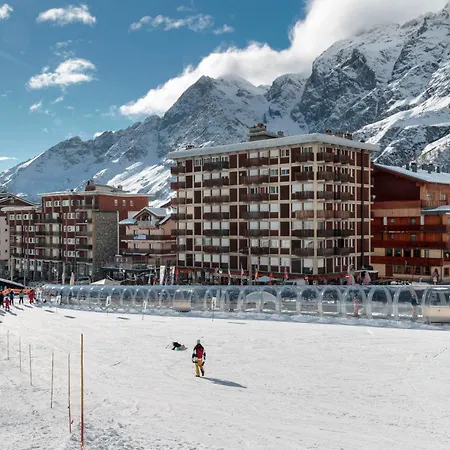 Daire Hellochalet Trackside House - Ski-in Ski-out On The Cretaz Slopes Breuil-Cervinia