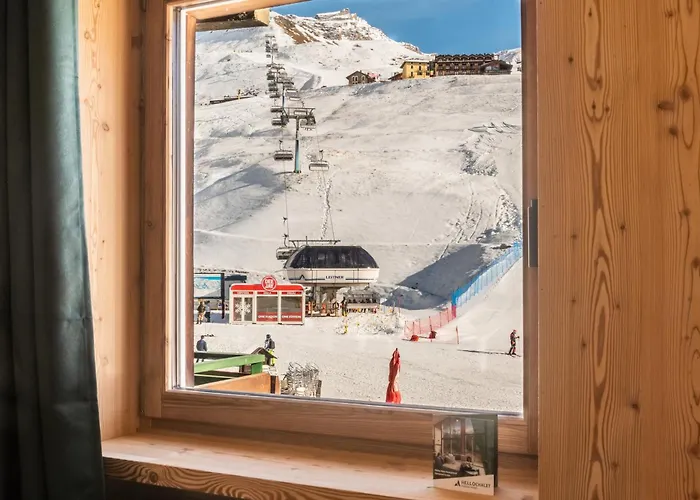 Апартаменти Hellochalet Trackside House - Ski-in Ski-out On The Cretaz Slopes *