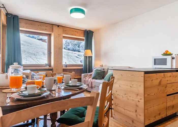 شقة Hellochalet Trackside House - Ski-in Ski-out On The Cretaz Slopes *